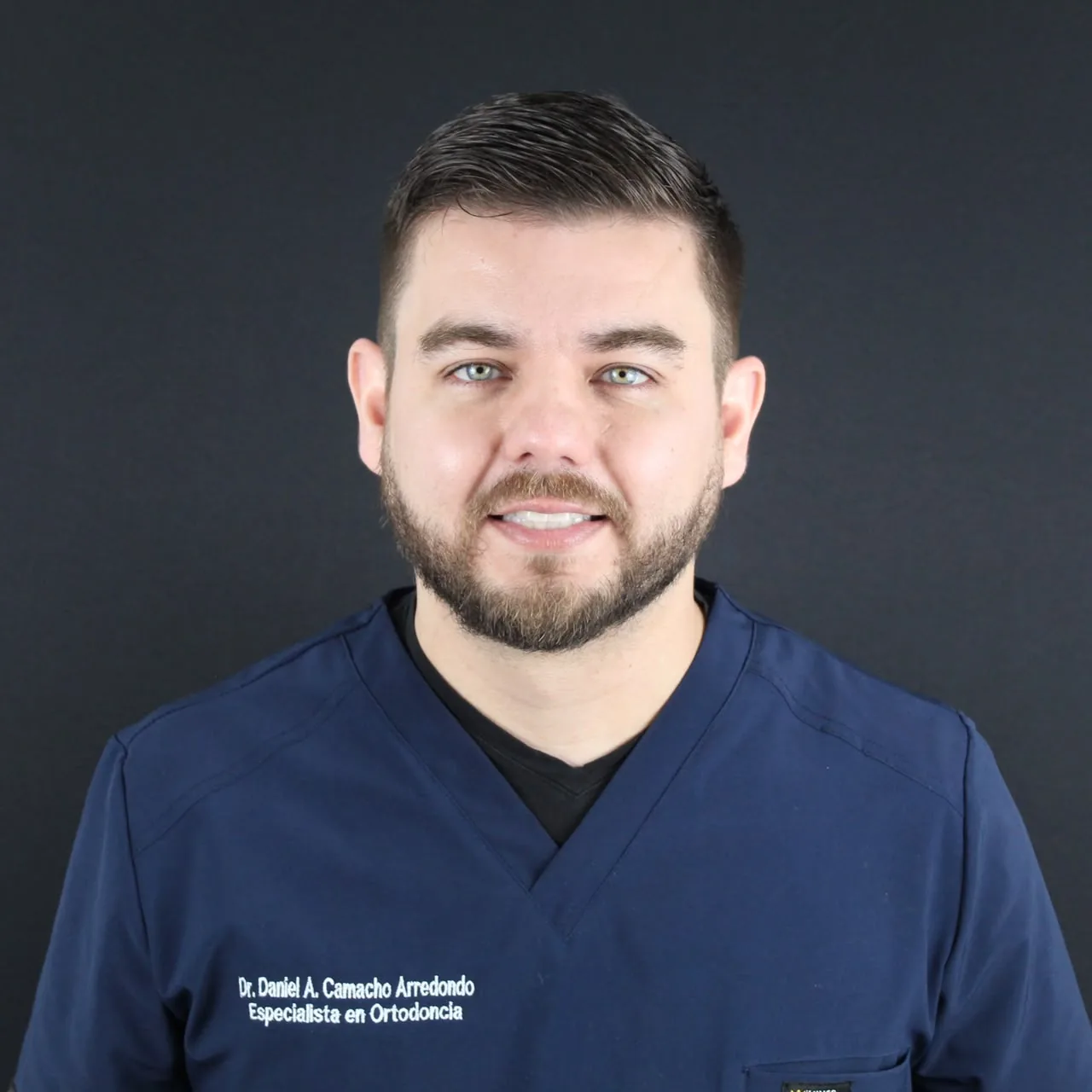 Retrato profesional del Dr. Daniel Alejandro Camacho Arredondo